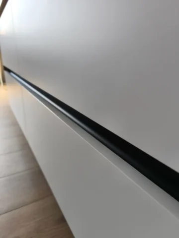 szafka_lazienkowa_biala_mat_drewno3